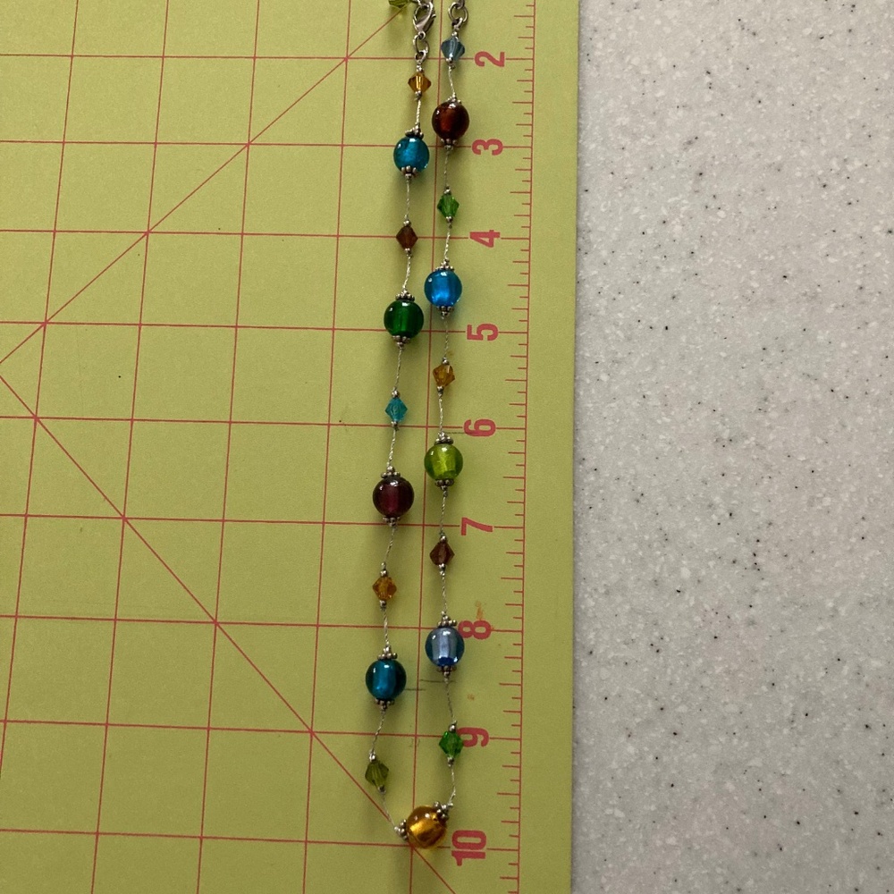 Matching multi colored beaded necklace and bracelet set - Picture 3 of 5